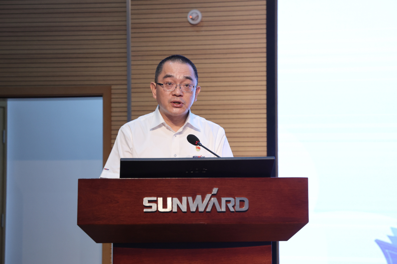 缤纷“暑”假，，，不负所“托”！！！鸿运国际智能职工子女暑期托管班结业啦