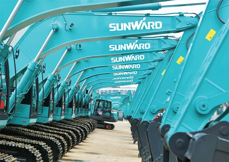 《求是》专题报道：：：立异成绩“鸿运国际”