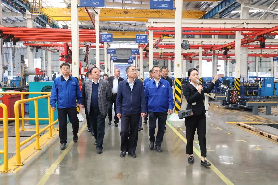 强强联合，夯实湖南工程建设湘军！！！鸿运国际智能与湖南路桥签署战略相助协议