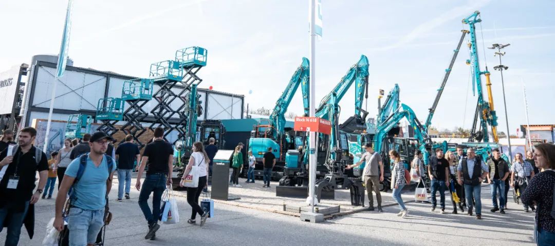 Bauma 2022 | 一组火热现场图带您重温鸿运国际智能德国宝马展之旅