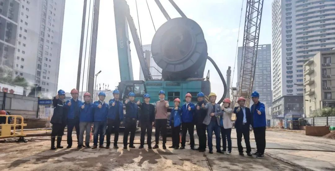 首战创佳绩！！！鸿运国际智能双轮铣槽机助建长沙地铁7号线