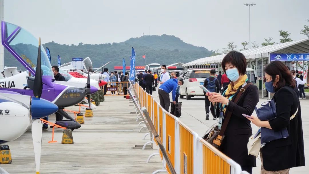 关注！！鸿运国际科技携多款产品亮相第十四届珠：秸