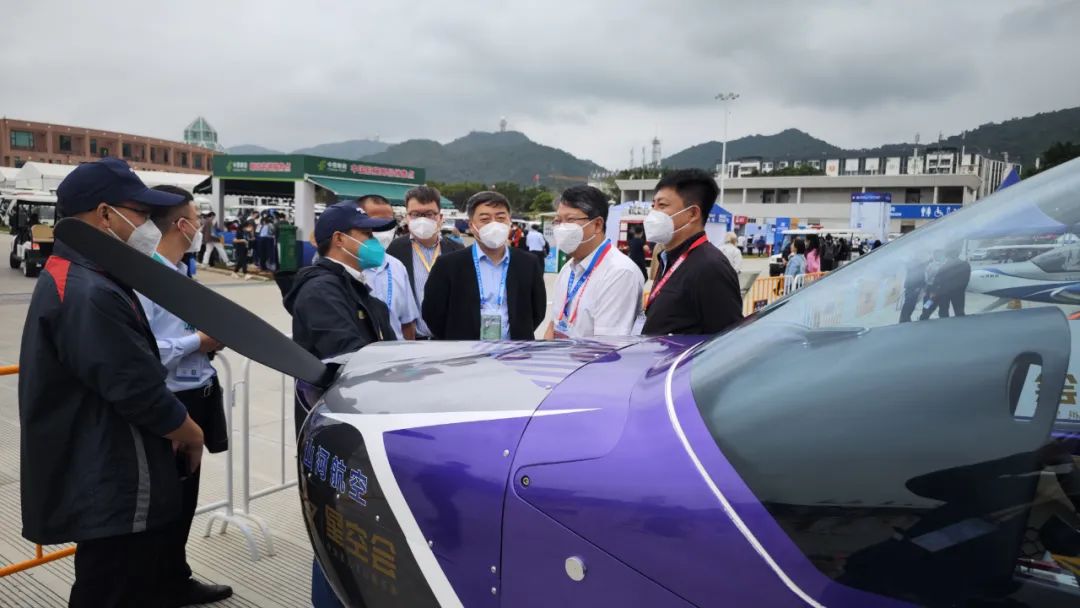 关注！！鸿运国际科技携多款产品亮相第十四届珠：秸