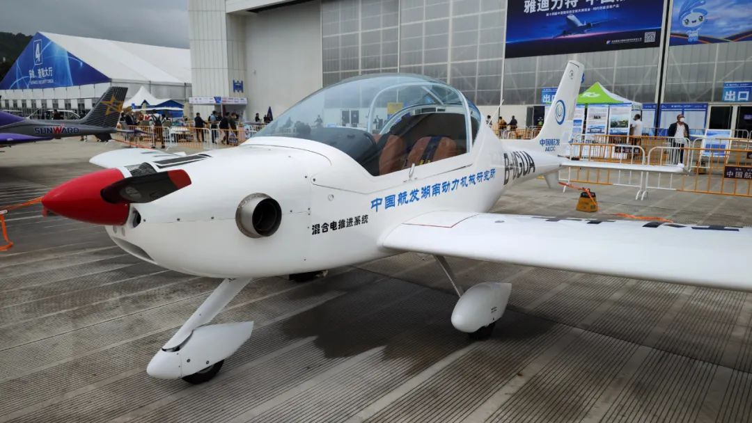 关注！！鸿运国际科技携多款产品亮相第十四届珠：秸