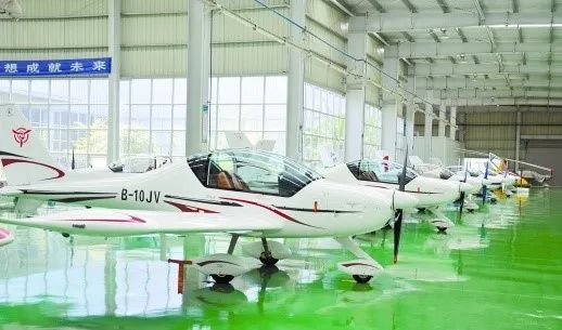 央广经济之声《追梦路上》｜何清华：不抄作业 坚持“先导式立异”