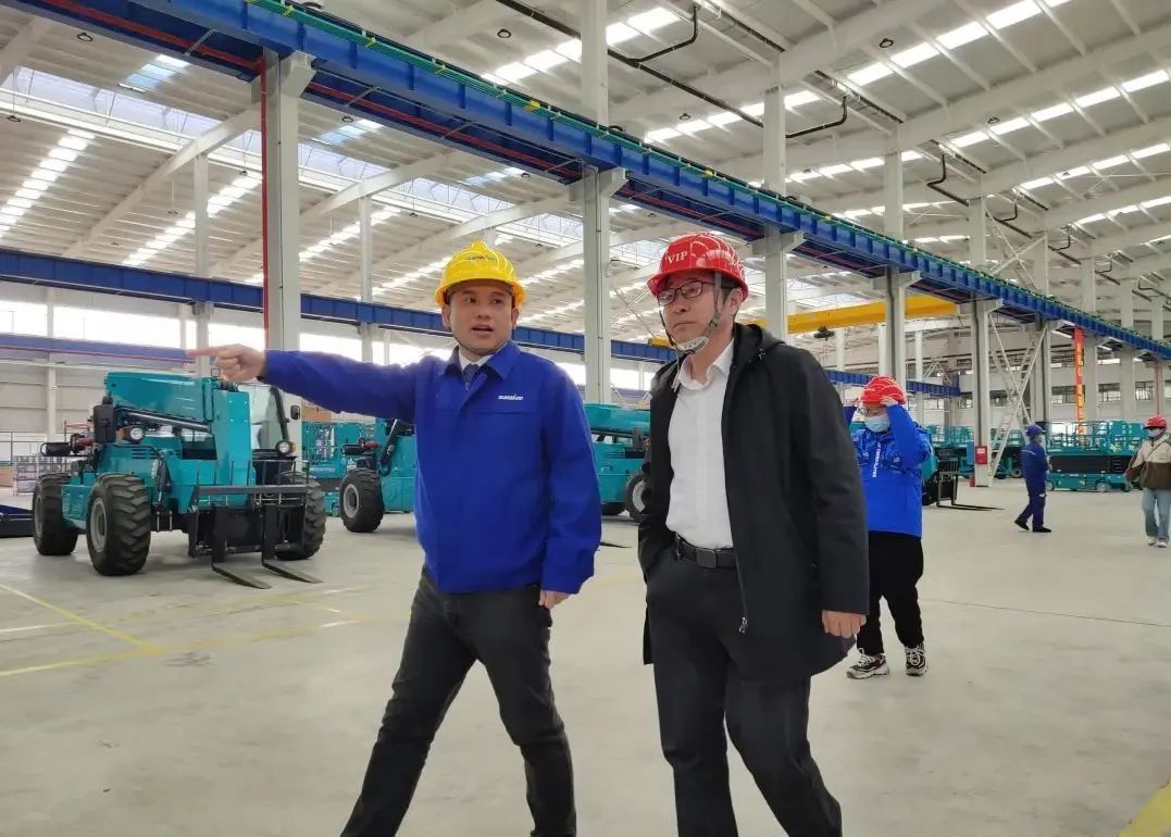 吹响复工“冲锋号”，，全力冲刺“开门红”！！！鸿运国际智能高空机械复工复产举行时