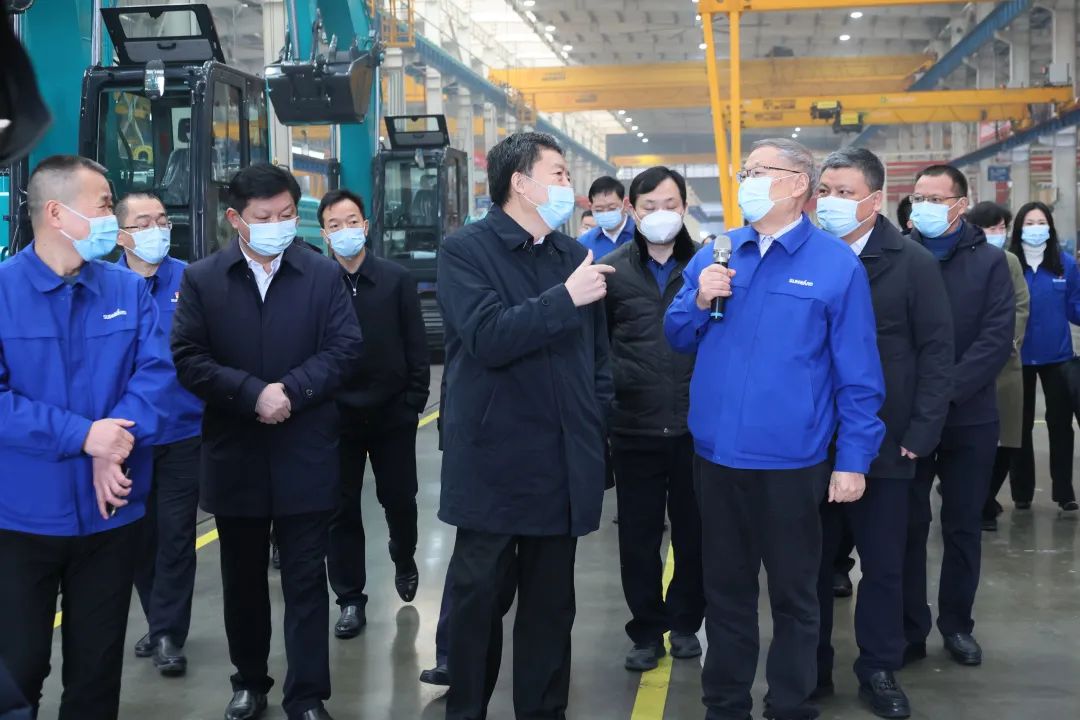 省政协主席毛万春调研鸿运国际智能