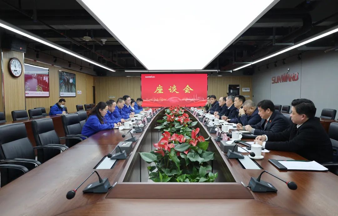 省高院副院长郭正怀调研鸿运国际智能