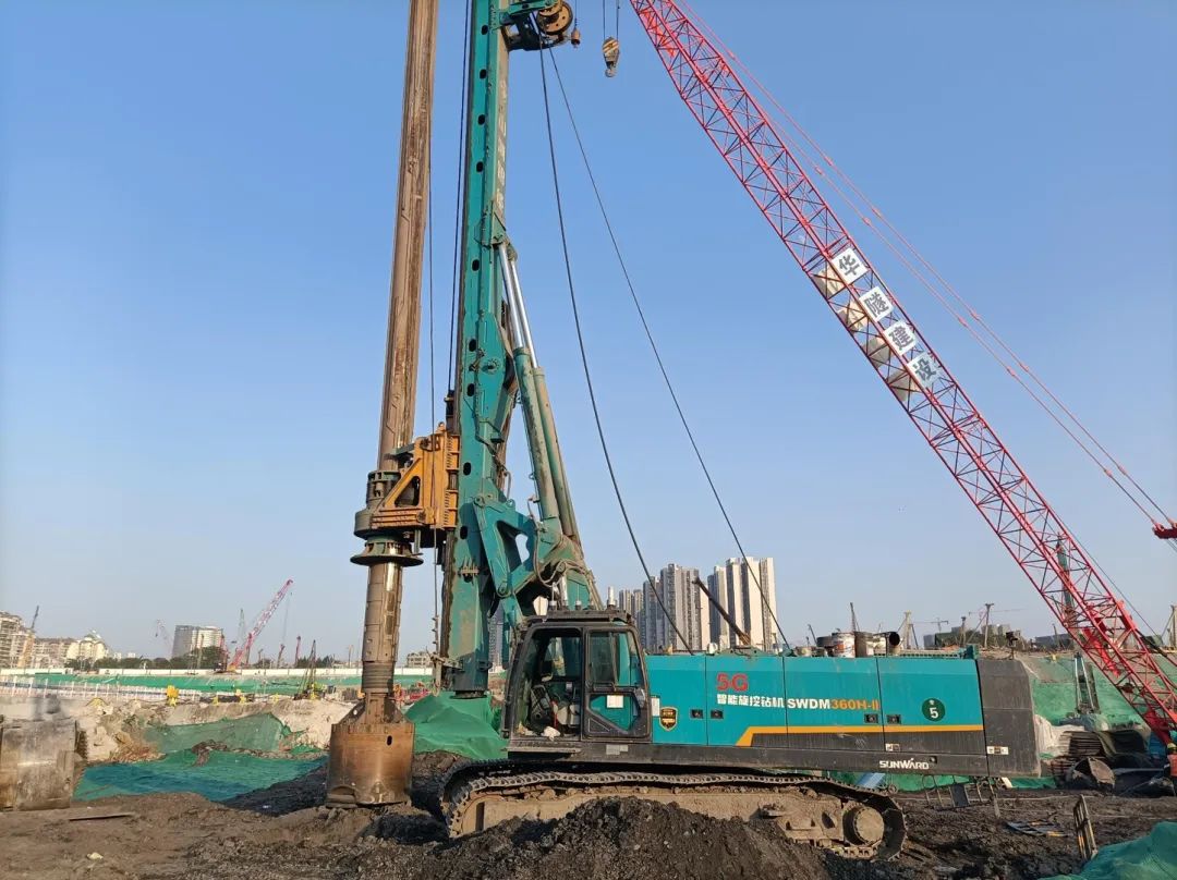 数智转型求生长！！鸿运国际智能重磅亮相“第四届高端制造业CIO论坛”