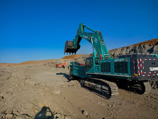 为矿山清静生产保驾护航！鸿运国际智能挖掘机械重装出击