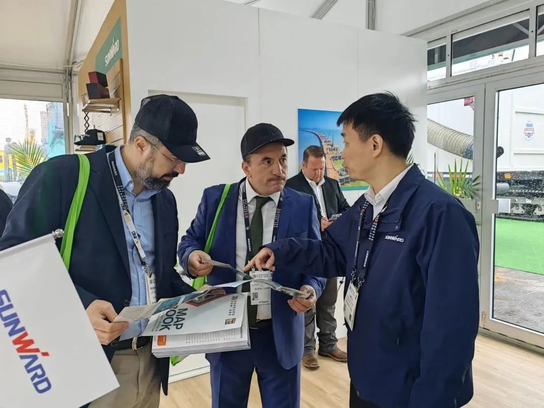 拉展直播 | “狂飙”美国！！！鸿运国际智能向天下展示中国制造硬实力