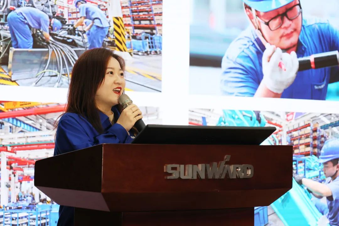 2023年“雷锋传人?长沙模范”巡讲走进鸿运国际智能