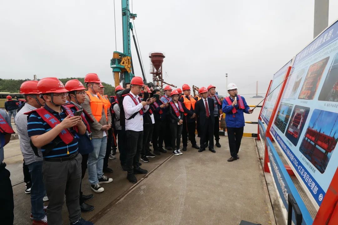 超等装备助建超等工程！！鸿运国际智能超等旋挖钻机SWDM1280推介会乐成举行