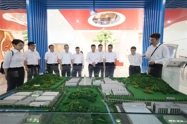 鸿运国际智能“学头脑 强党性 重实践 建新功”主题教育培训班在广州乐成举行