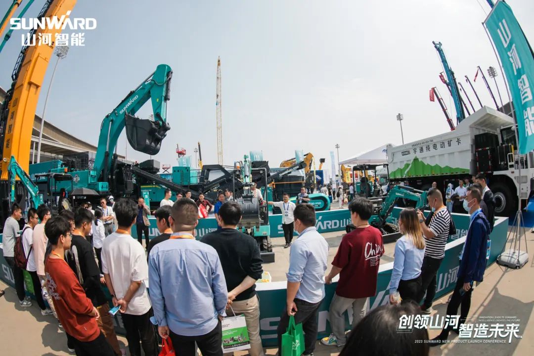 2023 CICEE | 鸿运国际智能亮相2023长沙国际工程机械展！！！智能化、电动化产品站C位