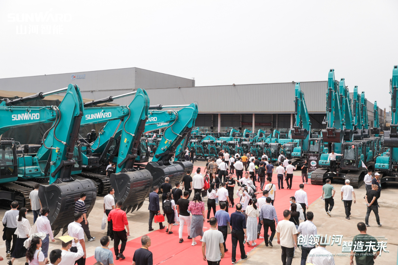 千人齐聚、爆品出击！！鸿运国际智能新品推介会圆满举行