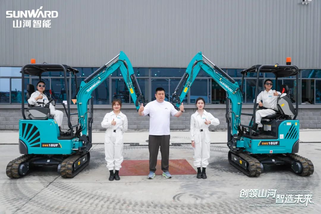 千人齐聚、爆品出击！！鸿运国际智能新品推介会圆满举行