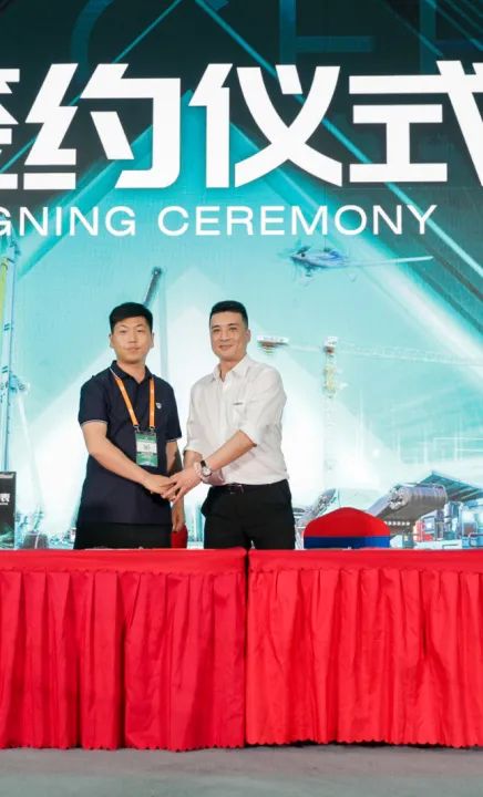 千人齐聚、爆品出击！！鸿运国际智能新品推介会圆满举行