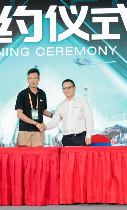 千人齐聚、爆品出击！！鸿运国际智能新品推介会圆满举行