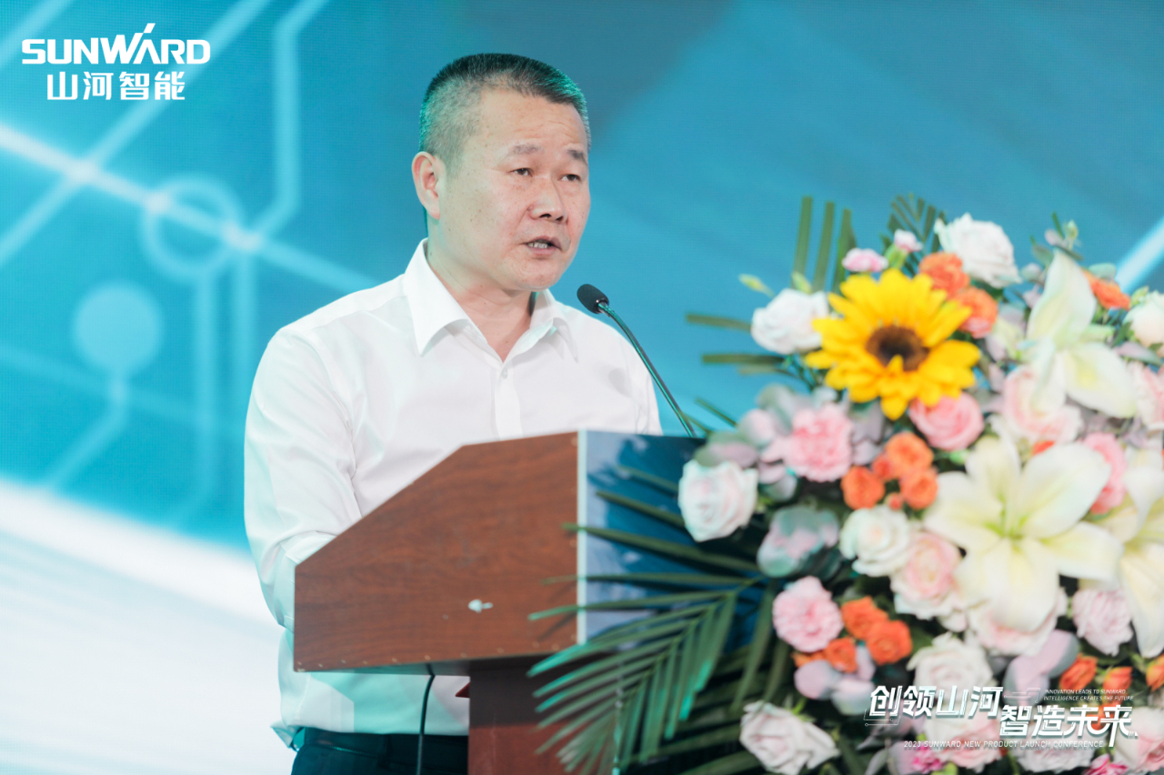 千人齐聚、爆品出击！！鸿运国际智能新品推介会圆满举行