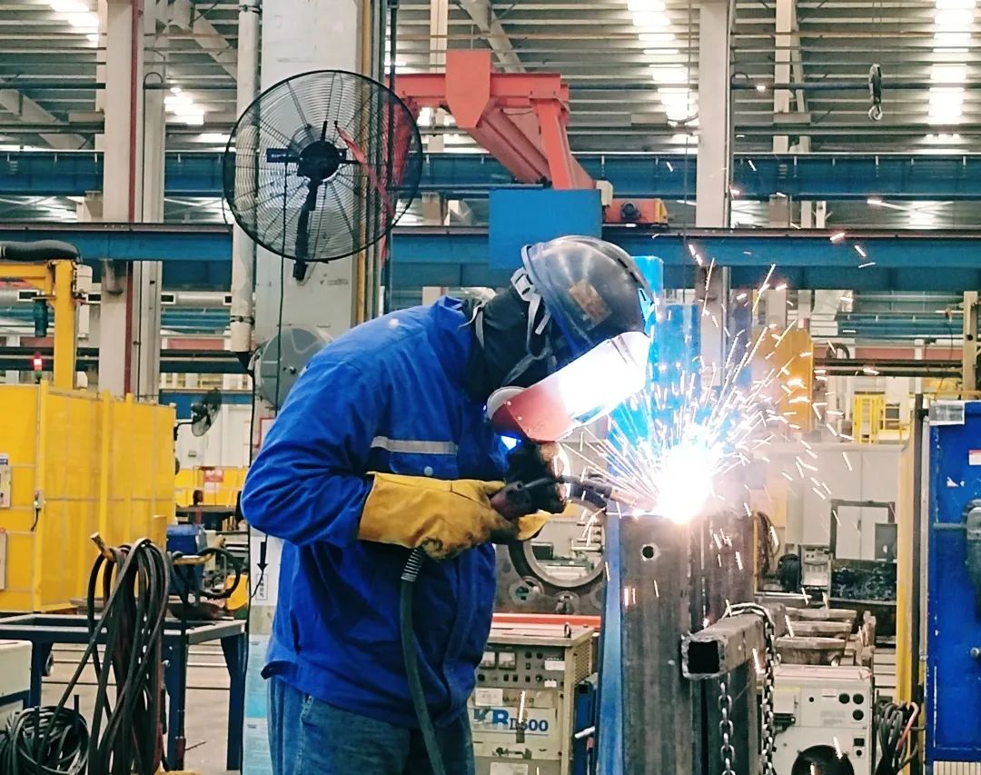劳动庆幸，，，创立伟大！纪录那些通俗且伟大的劳动瞬间