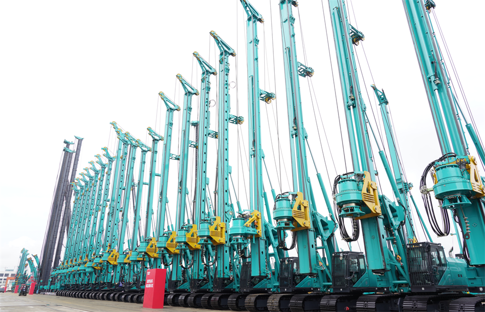 两项单冠，行业唯一！鸿运国际智能两款桩工产品同获制造业单项冠军