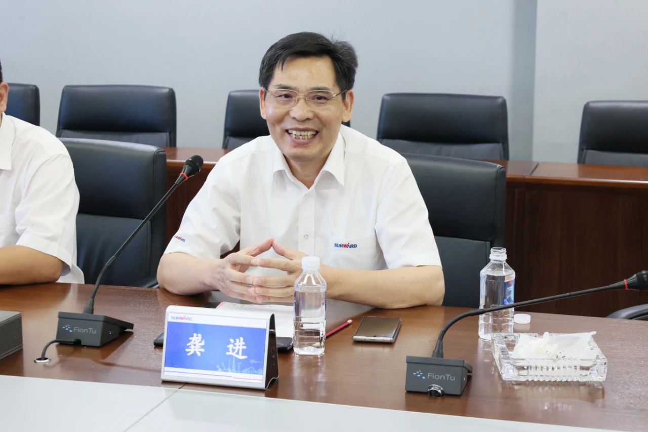 永青科技集团董事长胡晓东带队到访鸿运国际智能