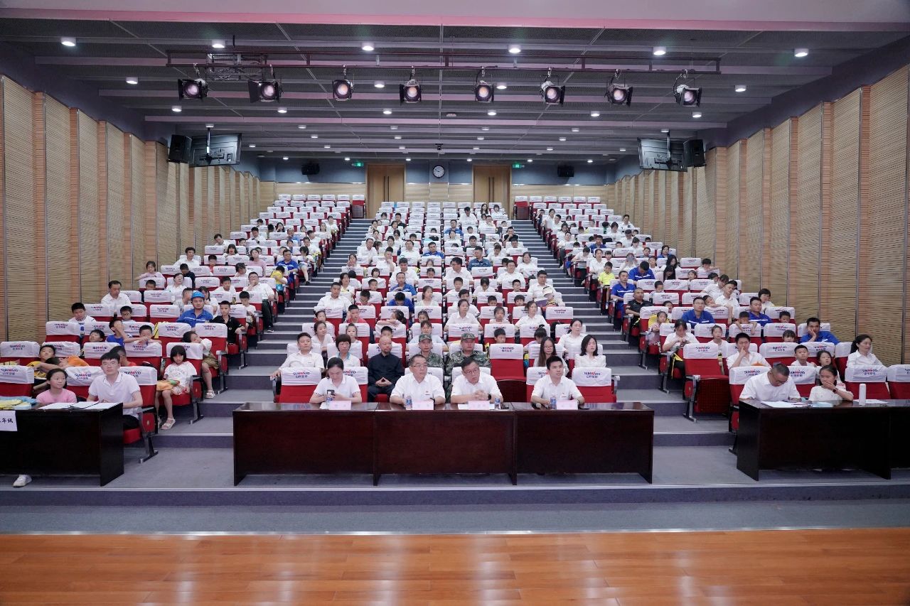 2023年鸿运国际智能职工子女暑期托管班正式开班啦