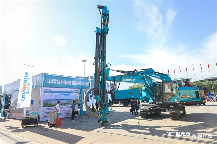 “矿”世无双，，纵横丝路！鸿运国际智能亮相第十三届新疆国际矿业与装备博览会