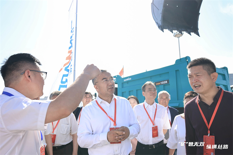 “矿”世无双，，纵横丝路！鸿运国际智能亮相第十三届新疆国际矿业与装备博览会