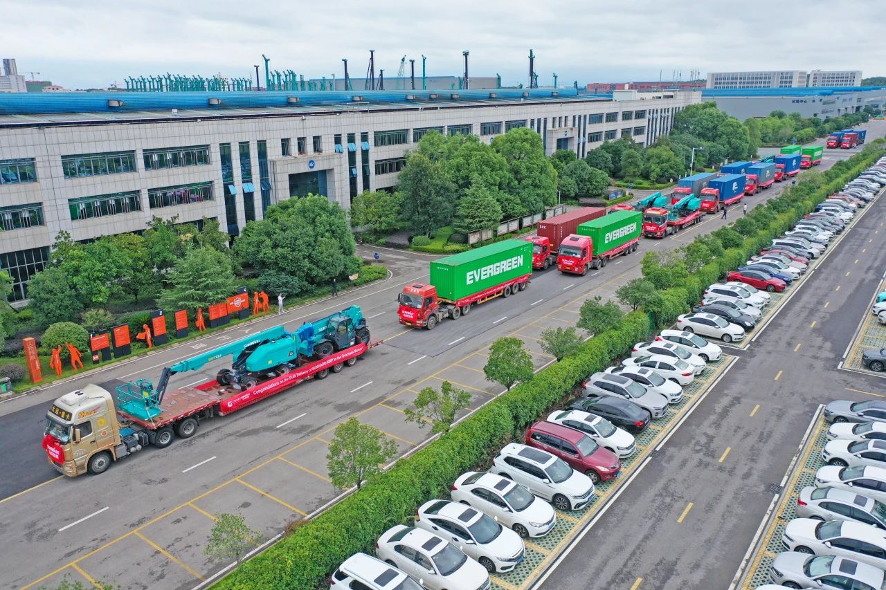 深化全球结构，，，加速出海程序！鸿运国际智能高空机械装备外洋订单大型发货仪式圆满举行