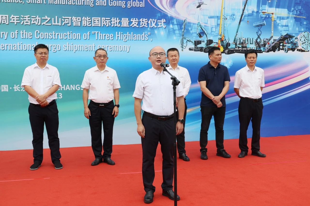 持续进军国际市！！！鸿运国际智能近百台装备集中发货