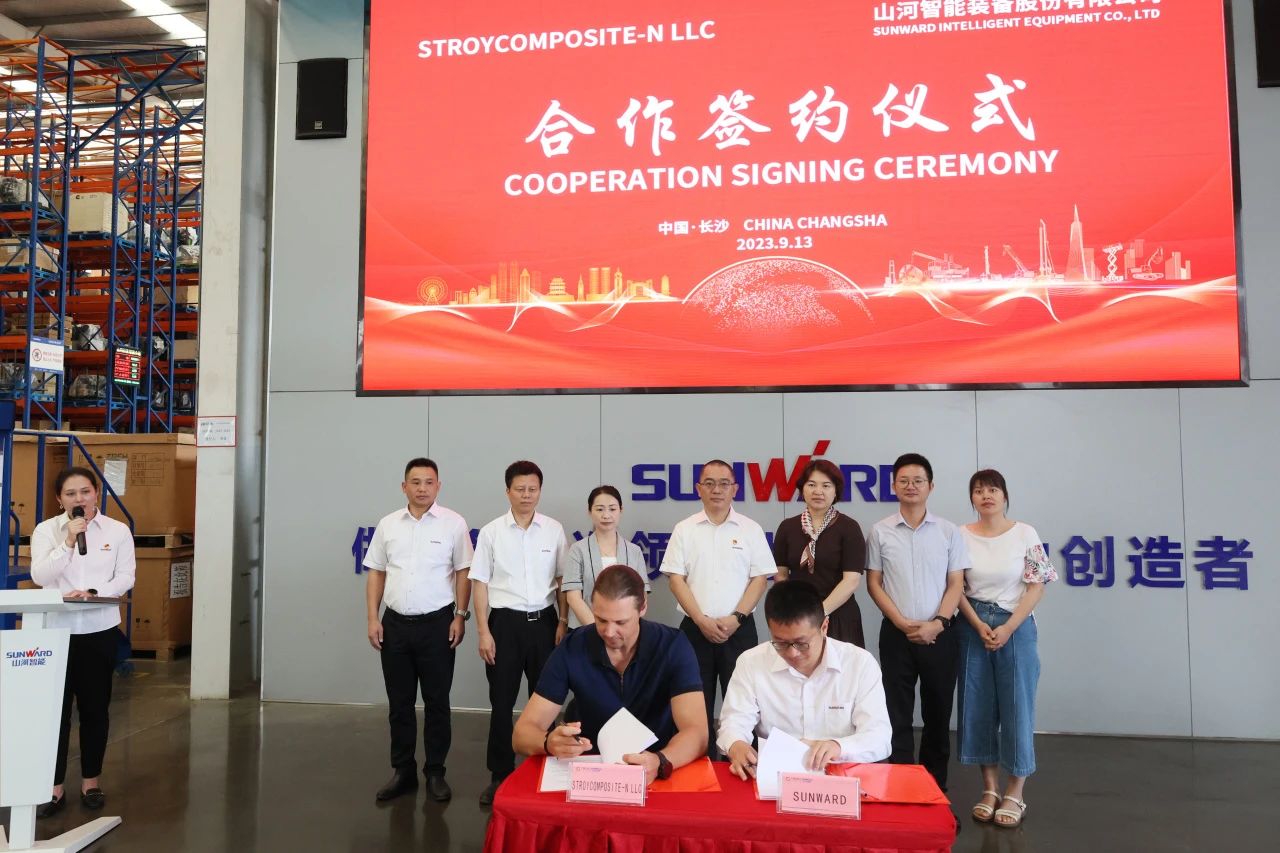 持续进军国际市！！！鸿运国际智能近百台装备集中发货