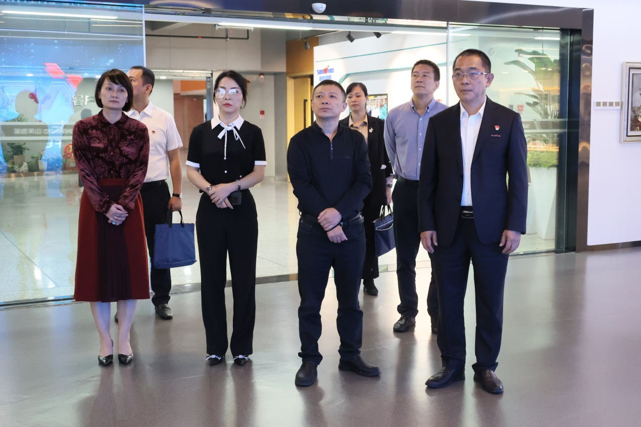 国家税务总局征管和科技生长司调研鸿运国际智能