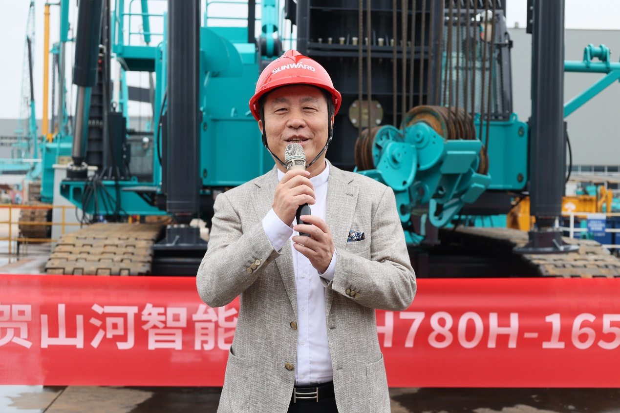 民族品牌获认可！！！鸿运国际智能桩架产品交付香港客户