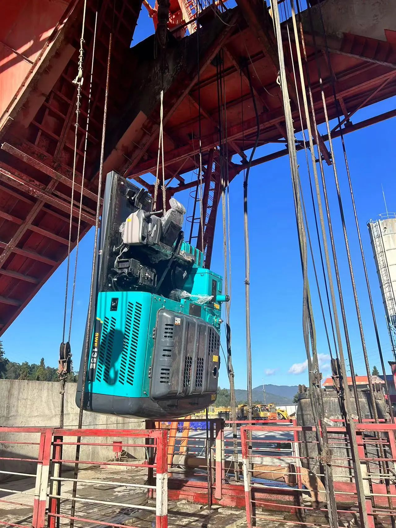 鸿运国际智能售后服务：：全力以赴，，赋予机械生命与活力