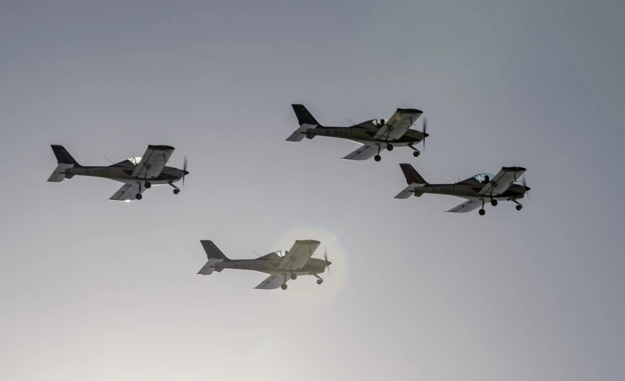 央媒聚焦！一起见证首届亚洲通用航空展上的鸿运国际风范