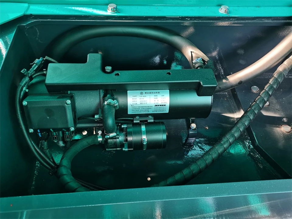 定制开发、功效更强！鸿运国际智能SWE750ELR加长臂液压挖掘机下线交付