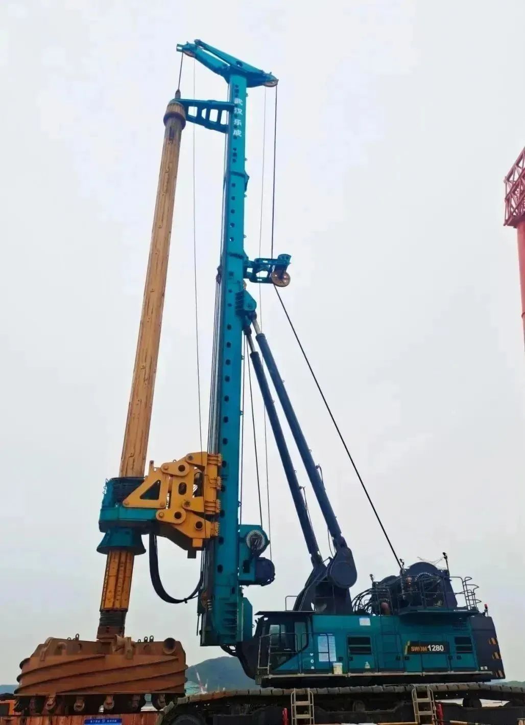 周全告捷！！！鸿运国际智能超等旋挖钻机圆满完成甬舟铁路西堠门公铁两用大桥桩基施工使命