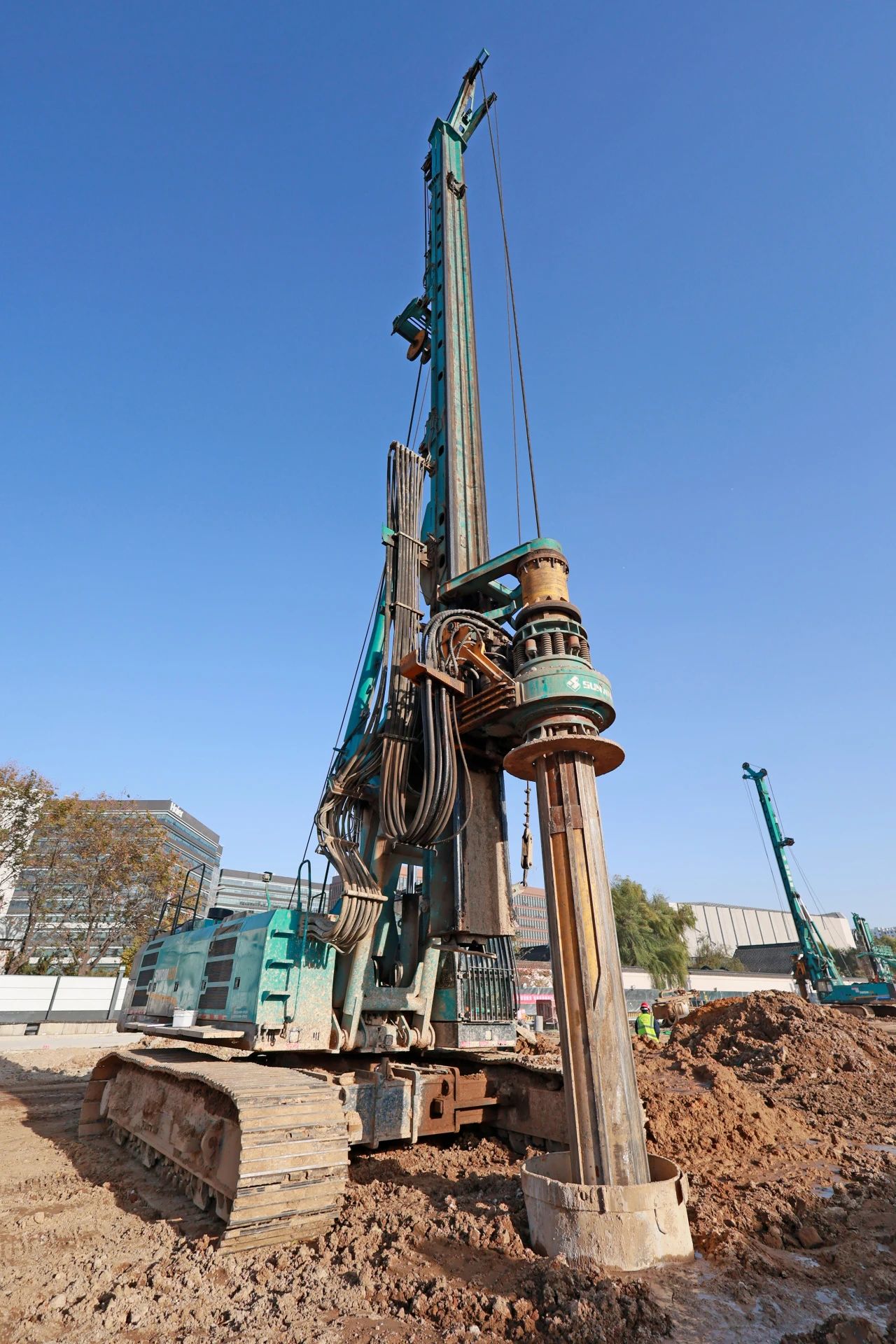 创富故事 | 制造惊喜、创立价值！！鸿运国际智能旋挖钻机用实力俘获他的心