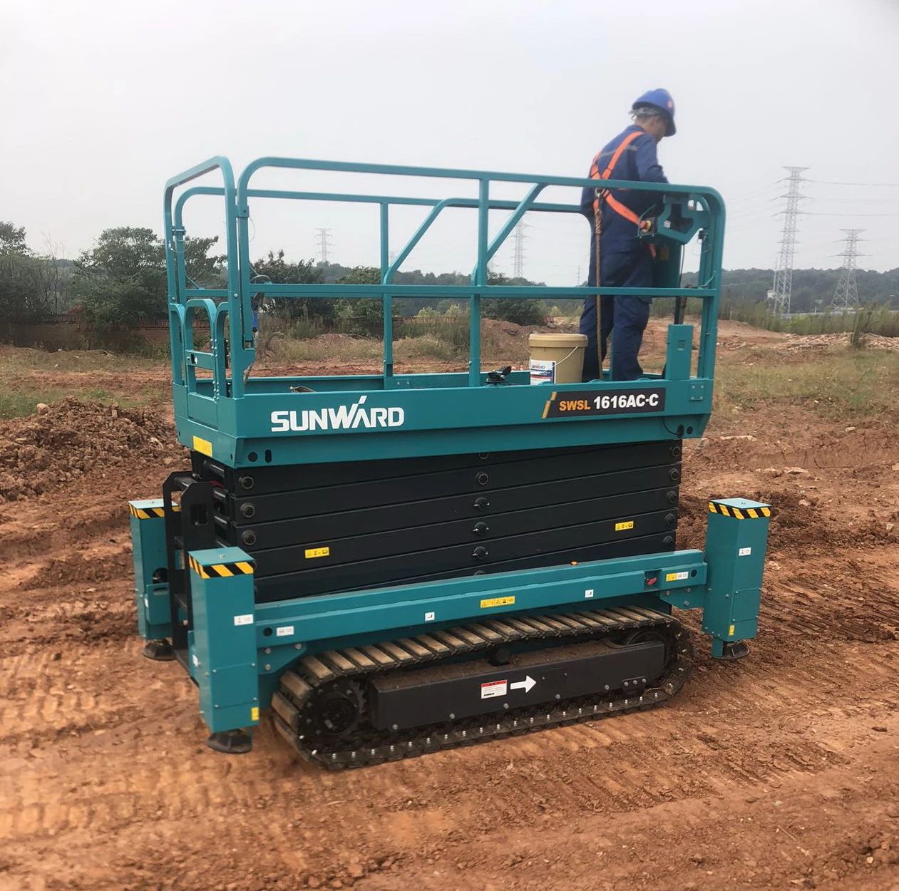 高设置、、、优性能！！！鸿运国际智能剪叉军团再添新兵！！！