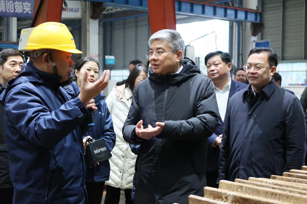 商务部部长助理唐文弘调研鸿运国际智能