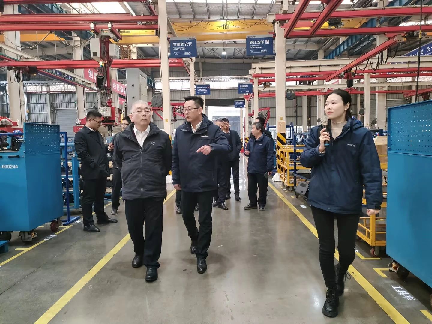 新思绪、、新领域、、新相助、、新突破！中铁十二局到访鸿运国际智能