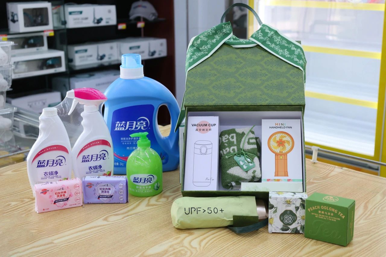 多姿多彩绽青春！！！鸿运国际智能开展“三八”国际劳动妇女节主题庆；；；疃