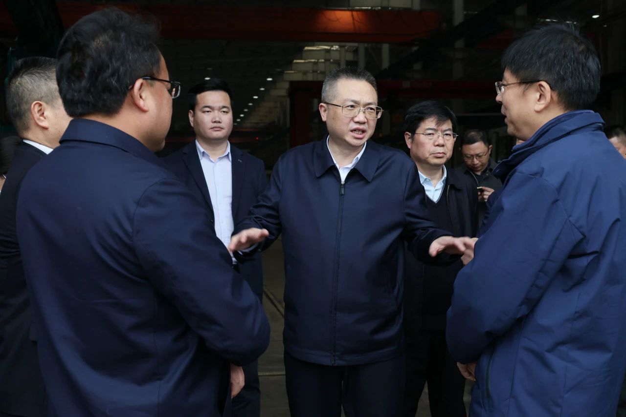 长沙市人民政府副市长康镇麟调研鸿运国际智能