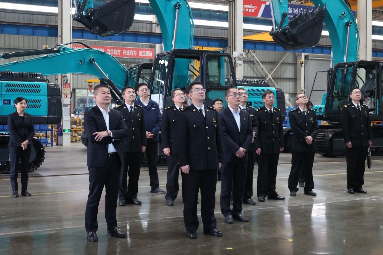 长沙海关党委书记、关长沈大为调研鸿运国际智能