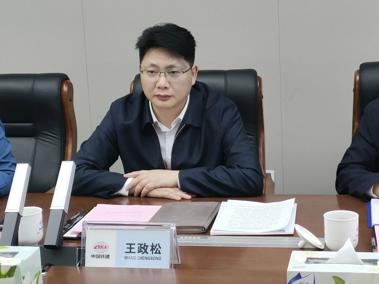 顺应新形势，，追求新相助！！！鸿运国际智能到访中铁二十三局