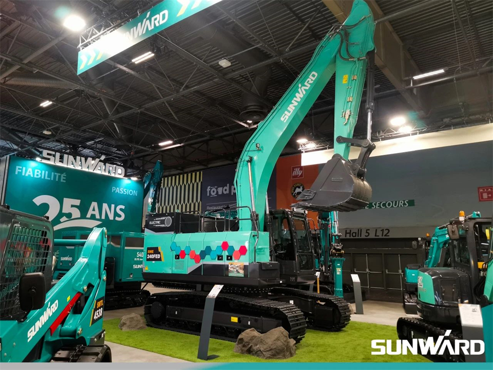 鸿运国际智能携立异效果亮相2024年法国巴黎工程机械展