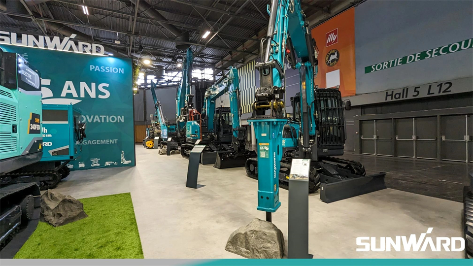 鸿运国际智能携立异效果亮相2024年法国巴黎工程机械展