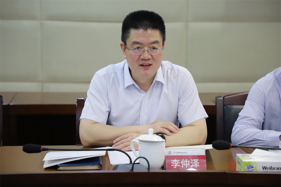 “双向奔赴 相助共赢”鸿运国际智能与中钨高新签署战略相助协议